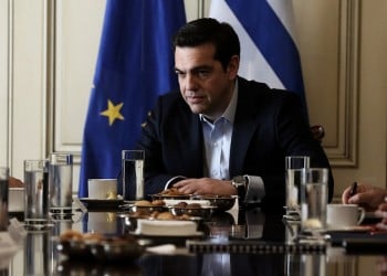 Οπισθοχώρηση της κυβέρνησης για τους μισθούς των ιερέων