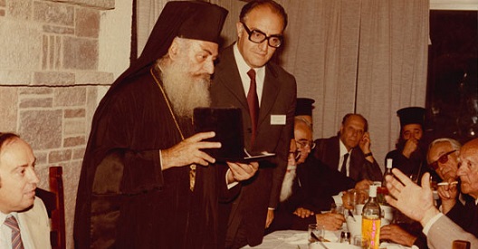 Απεβίωσε ο Tάκης Βεζυργιάννης, πρώτος πρόεδρος της ΟΠΣΕ