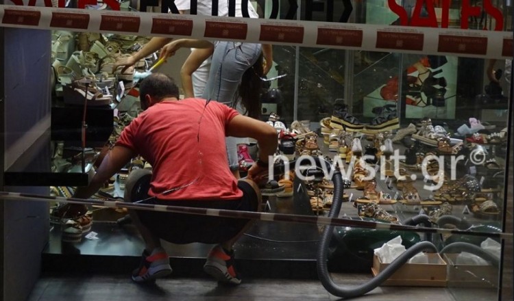 Στα 155.000 ευρώ η ζημιά που προκάλεσαν οι αντιεξουσιαστές στην Ερμού