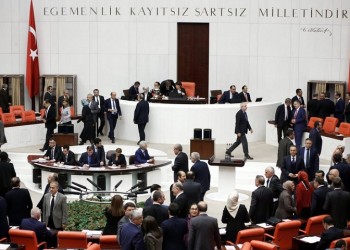 Τουρκία: Ψηφίστηκε ο εκλογικός νόμος που «επιτρέπει» τη νοθεία