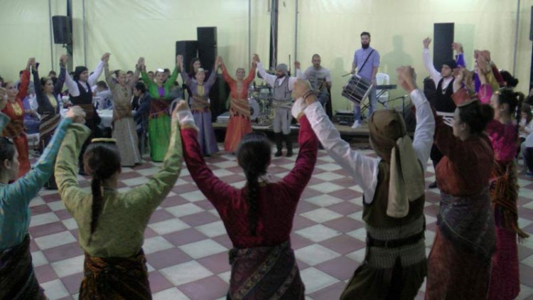 Και με κακοκαιρία γλεντούν οι Πόντιοι στο Χωρύγι (βίντεο)