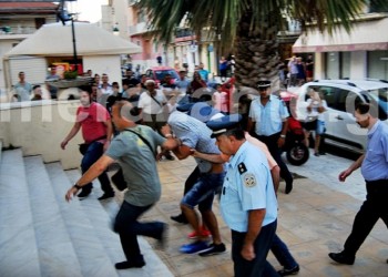 Για ανθρωποκτονία από πρόθεση κατηγορούνται οι 8 συλληφθέντες για το θάνατο του Αμερικανού στη Ζάκυνθο