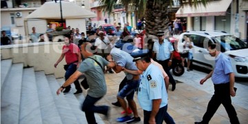 Για ανθρωποκτονία από πρόθεση κατηγορούνται οι 8 συλληφθέντες για το θάνατο του Αμερικανού στη Ζάκυνθο