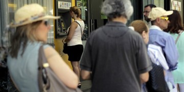 Χαλαρώνουν τα capital controls από τον Σεπτέμβριο