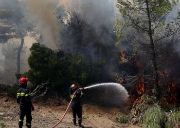 Εναέρια μέσα από την ΕΕ  ζητά η Ελλάδα για τη φωτιά στην Ανατολική Αττική