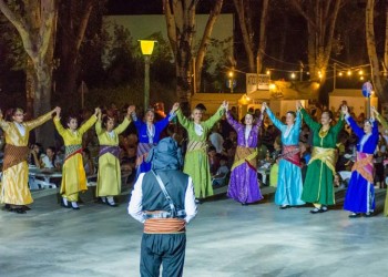 Οι Πόντιοι Αλεξανδρούπολης απογείωσαν τη Γιορτή Κρασιού 2017 (φωτο, βίντεο)