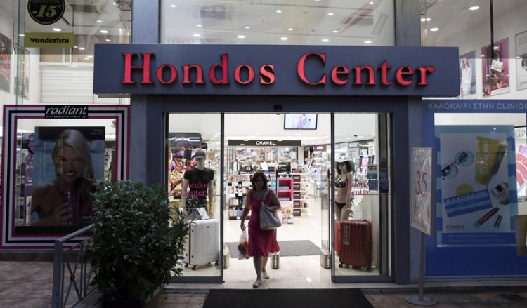 Hondos Center: Δεν είμαστε εμείς που πτωχεύουμε