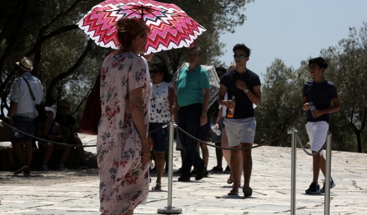 Καιρός: Ο μίνι καύσωνας συνεχίζεται ομαλότερα 2