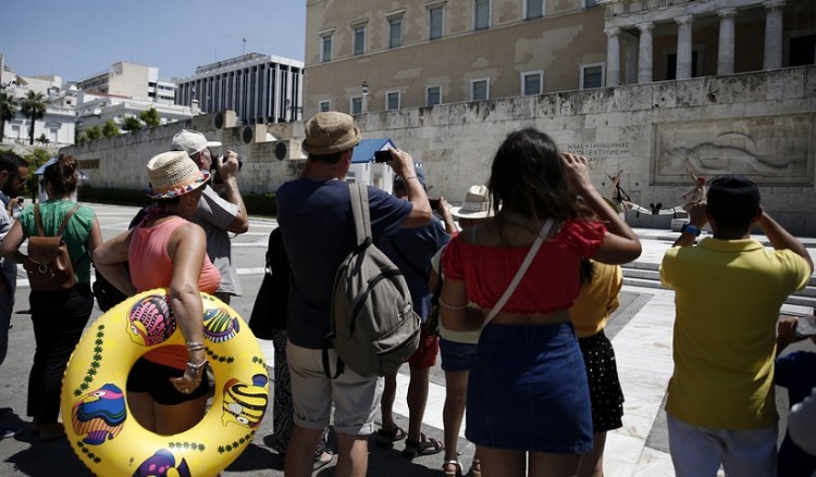 Καιρός: Ο μίνι καύσωνας συνεχίζεται ομαλότερα 3