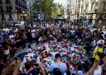Ισπανία: Διαφεύγει ο οδηγός του φονικού βαν στη Βαρκελώνη