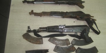 Χειροβομβίδες, εκρηκτικές ύλες και πυρομαχικά κατασχέθηκαν στα ελληνοαλβανικά σύνορα (φωτο)