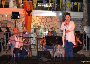 Η αύρα των αλησμόνητων πατρίδων στην Παναγία Σουμελά (φωτο, βίντεο)