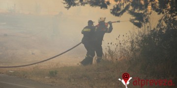 Φωτιά στη Νέα Σαμψούντα προκάλεσε μεγάλες υλικές ζημιές