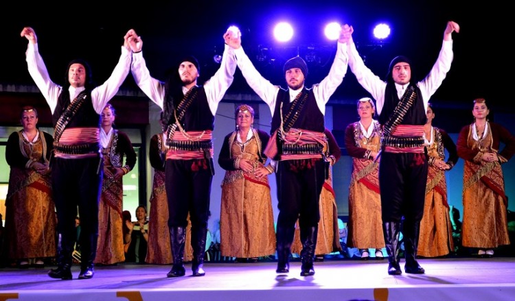 Με ποντιακούς χορούς έπεσε η αυλαία των «Πυλαιώτικων 2017» (φωτο, βίντεο)