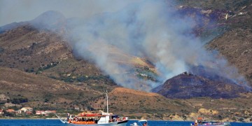 Φωτιά στην Αισύμη Έβρου – Ενισχύθηκαν οι πυροσβεστικές δυνάμεις 4