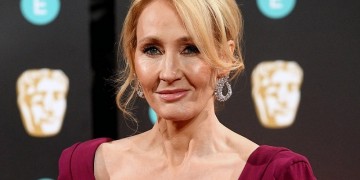 Ο Χάρι Πότερ έκανε τη Τζ. Κ. Ρόουλινγκ την πλουσιότερη συγγραφέα του κόσμου