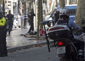 Τρομοκρατική επίθεση στο κέντρο της Βαρκελώνης – Σκηνές πανικού στην καρδιά της Καταλονίας (βίντεο)