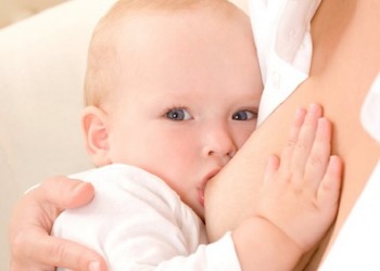 Ο θηλασμός προστατεύει τη γυναίκα και το παιδί από τον καρκίνο