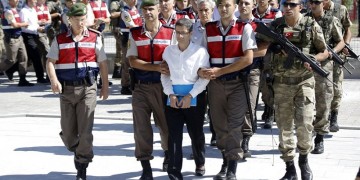 Άσυλο στη Γερμανία ζητούν πάνω από 600 Τούρκοι αξιωματούχοι