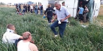 Νεκροί σε ανατροπή λεωφορείου στην Αμάσεια