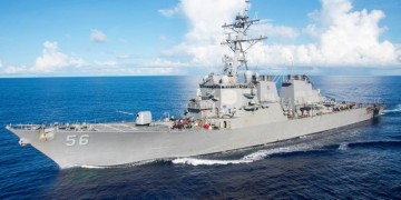 Δέκα αγνοούμενοι από τη σύγκρουση του αμερικανικού αντιτορπιλικού USS John S. McCain με δεξαμενόπλοιο (φωτο-βίντεο)