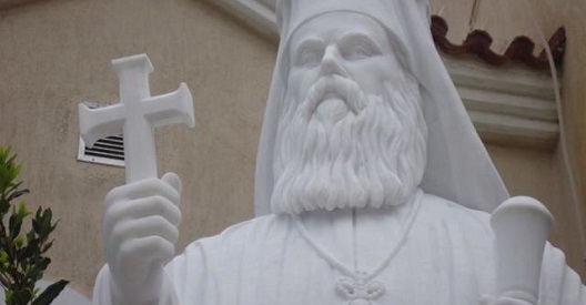 Προτομή του εθνομάρτυρα Αγίου Χρυσοστόμου Σμύρνης στην Καλαμάτα