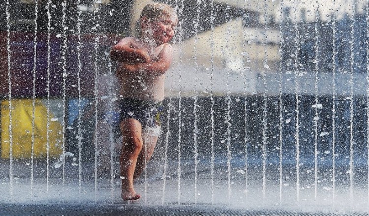 Καιρός: Με καύσωνα ξεκινάει η εβδομάδα – Πού θα έχουμε 39-40 βαθμούς Κελσίου