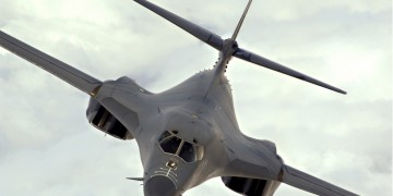 Επίδειξη δύναμης από ΗΠΑ: Βομβαρδιστικά πέταξαν ανοικτά των ακτών της Βόρειας Κορέας