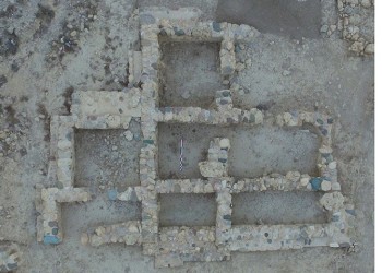 Κοσμήματα, σφραγίδες και είδη καλλωπισμού σε μινωικό νεκροταφείο στον Πετρά Σητείας