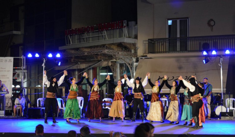 Ο «Καπετάν Ευκλείδης» στις εκδηλώσεις «Η ανατολική Αττική σέρνει το χορό» (βίντεο)