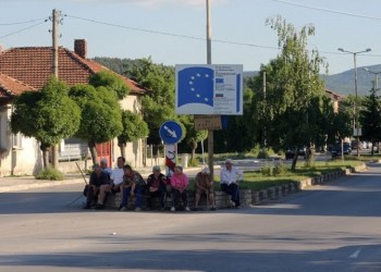 Η γειτονική μας χώρα με το μεγαλύτερο ρυθμό μείωσης πληθυσμού στον κόσμο