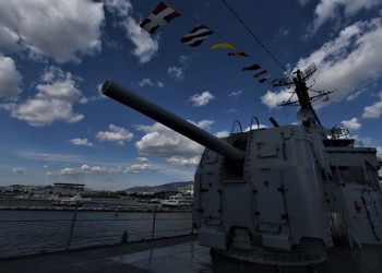 Το ιστορικό αντιτορπιλικό ΒΕΛΟΣ σαλπάρει από το Τροκαντερό
