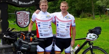 Δύο Γερμανοί ποδηλάτες ταξιδεύουν από τη Γερμανία στη Θεσσαλονίκη για καλό σκοπό