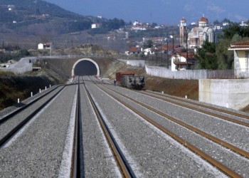 Διακοπή κυκλοφορίας τρένων μεταξύ Λιανοκλαδίου-Μπράλου λόγω εκτροχιασμού αμαξοστοιχίας