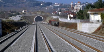 Διακοπή κυκλοφορίας τρένων μεταξύ Λιανοκλαδίου-Μπράλου λόγω εκτροχιασμού αμαξοστοιχίας