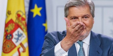 Ισπανία: Δεν θα γίνει το δημοψήφισμα στην Καταλονία