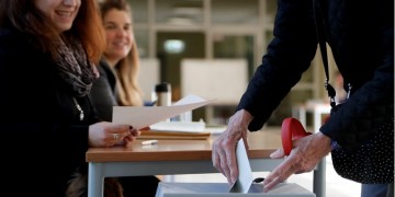 Στις κάλπες σήμερα οι Γερμανοί – Tα σενάρια της επόμενης μέρας των εκλογών και η Ελλάδα