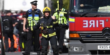 Ανθρωποκυνηγητό για τους δράστες της επίθεσης στο μετρό του Λονδίνου