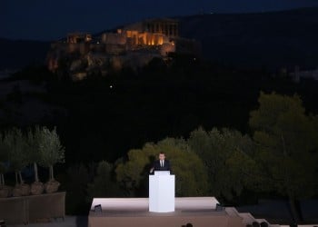 Εμανουέλ Μακρόν: Εδώ στο λόφο της Πνύκας οι Αθηναίοι επινόησαν τη Δημοκρατία – Το όραμά του για την Ευρώπη της επόμενης δεκαετίας