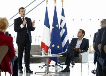 Έπεσαν υπογραφές στις πρώτες ελληνογαλλικές συμφωνίες