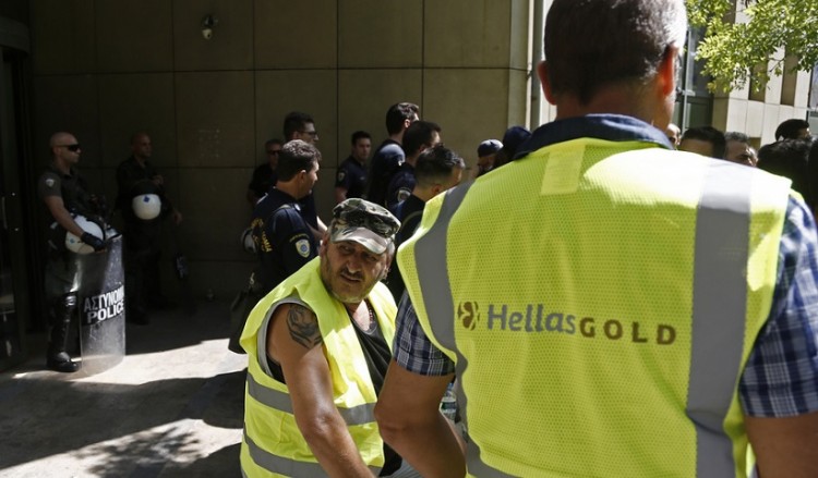 Παραμένουν στο ΥΠΕΝ οι μεταλλωρύχοι