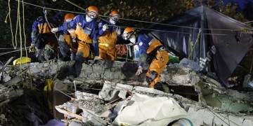 Εξακολουθεί να δονείται το Μεξικό – Ξεπέρασαν τους 300 οι νεκροί