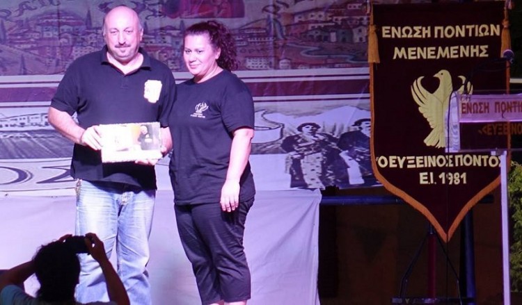 Τιμητική βράβευση για τον Πόντιο σκιτσογράφο Δημήτρη Νικολαΐδη