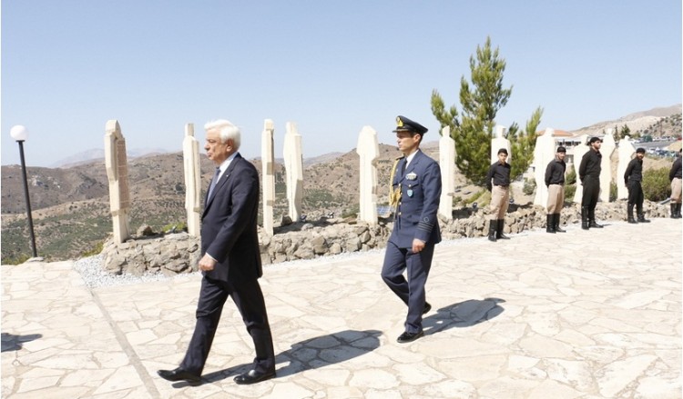 Παυλόπουλος: Οι απαιτήσεις για κατοχικό δάνειο και αποζημιώσεις είναι απαράγραπτες