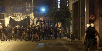 Επεισόδια στην πορεία για τον Παύλο Φύσσα