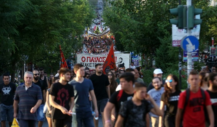 Αντιφασιστική πορεία για τον Παύλο Φύσσα στο Κερατσίνι – Μικροεπεισόδια