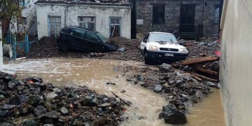 Πλήθος κόσμου στην εκδήλωση της Ζωής Τηγανούρια για την πληγείσα Σαμοθράκη (βίντεο)