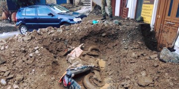 Η Σαμοθράκη μετρά τις πληγές της (φωτο)