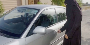Ιστορική απόφαση της Σαουδικής Αραβίας δίνει στις γυναίκες το δικαίωμα να οδηγούν