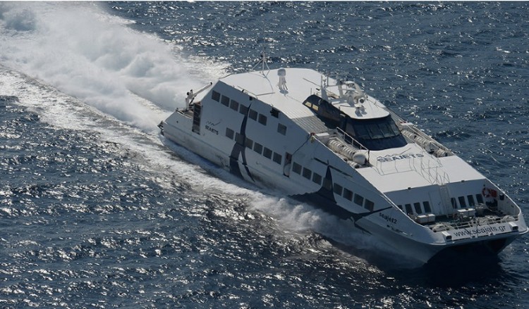 Τέσσερις τραυματίες από πρόσκρουση ταχύπλοου στο λιμάνι της Σίφνου